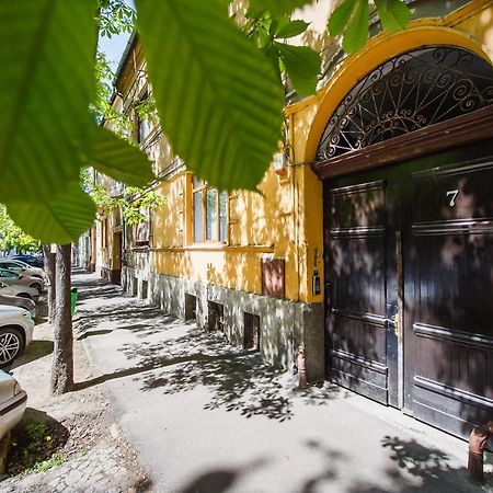 Cosy Bohemian Home Near Piata Unirii Oradea Exterior photo